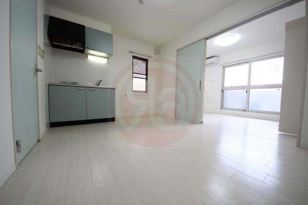 洋室(使い勝手のいい洋室です)