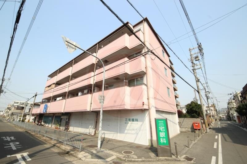 物件外観写真1　(きれいな外観です)