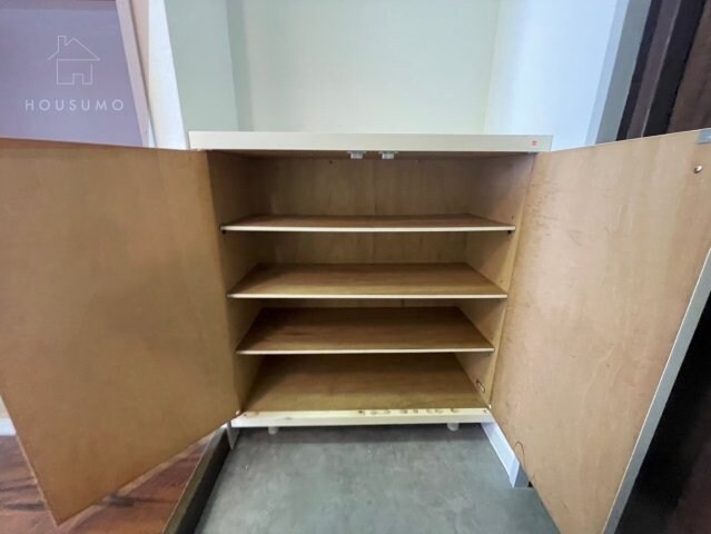 物件内観写真17　(明るい洋室です)