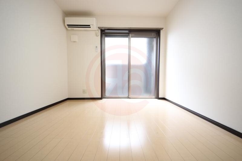 物件内観写真6　(使いやすい居間です)