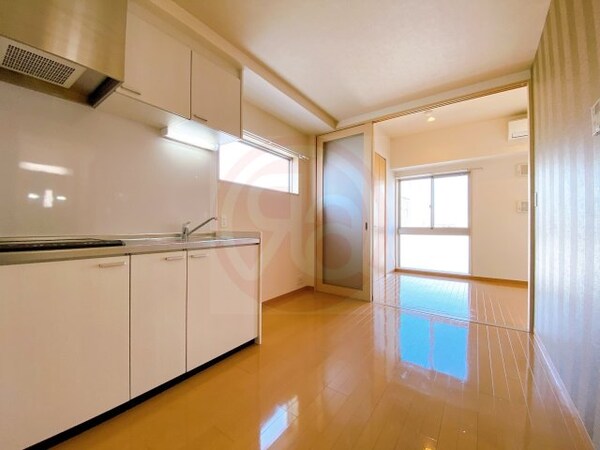 居室(コンパクトで使いやすいお風呂です)