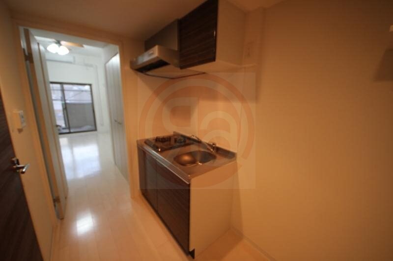 物件内観写真6　(コンパクトなキッチンで掃除もラクラク)