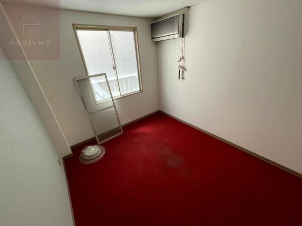 物件内観写真28　(個人の部屋や寝室として使える洋室です)