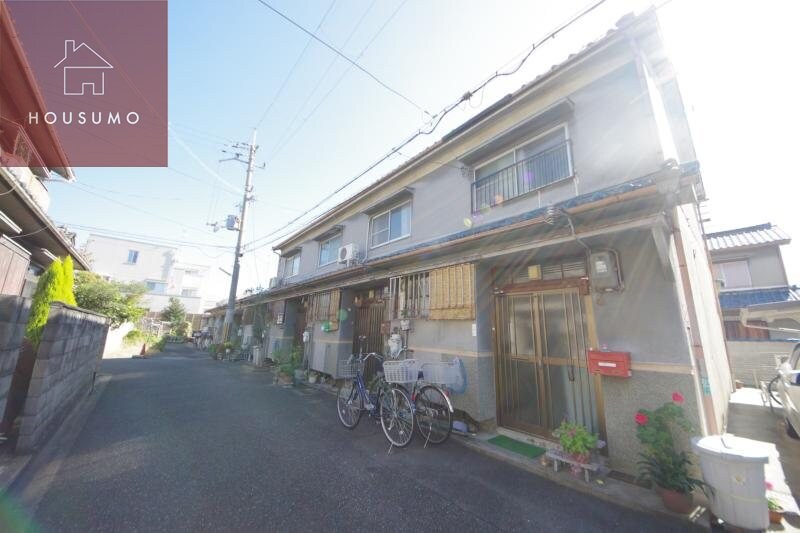 物件外観写真5　(物件の外観です)