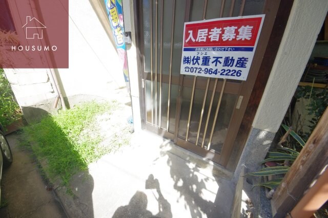 物件内観写真14　(ゆったりとした玄関です)