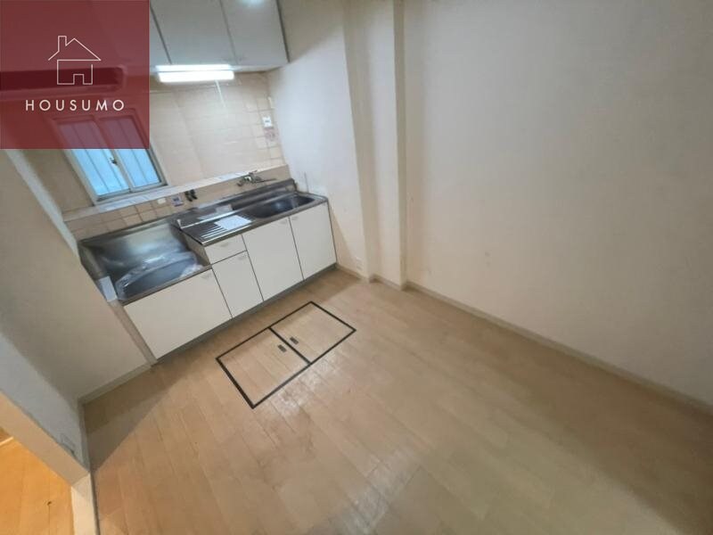 物件内観写真29　(おしゃれな居間です)