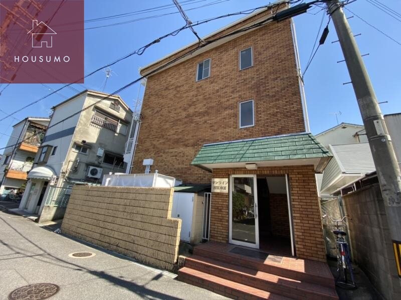 物件外観写真1　(外はこのようになっています)