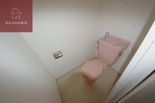 トイレ(シンプルで使いやすいトイレです)