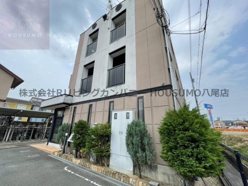 物件外観写真3　(建物外観を気になさる方へ、見た目の良い物件です)