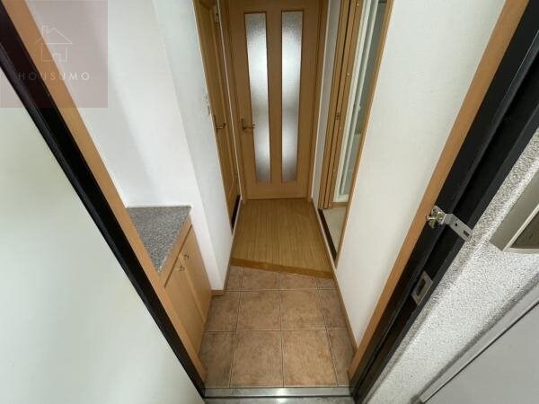 物件内観写真9　(きれいな玄関です)