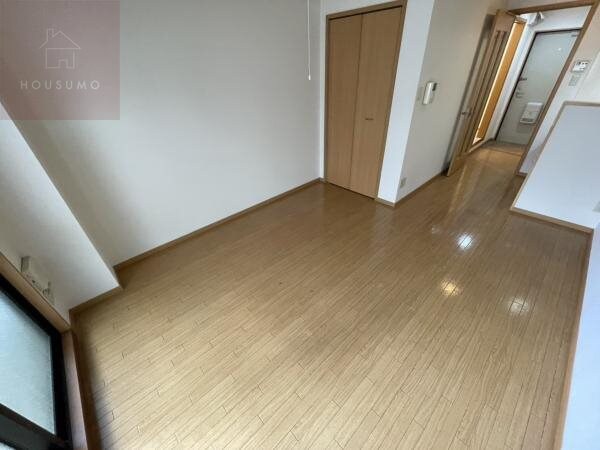 洋室(明るい洋室です)