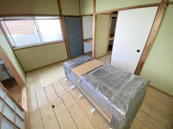 和室(フローリングだけでなく、和室もあります)
