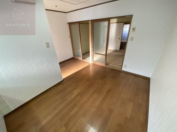 居室(おしゃれな居間です)