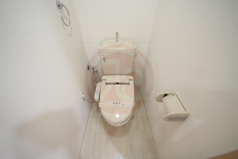 物件内観写真14　(シンプルで使いやすいトイレです)