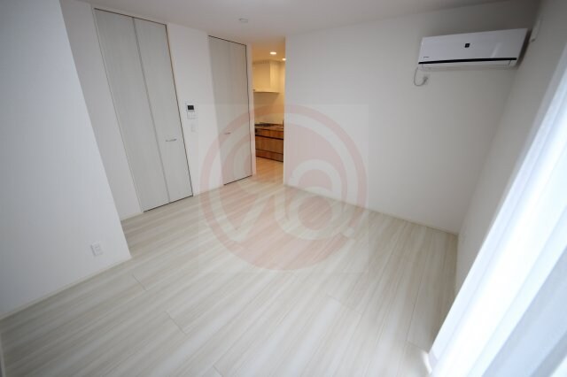 物件内観写真5　(ゆったりとした居間です)