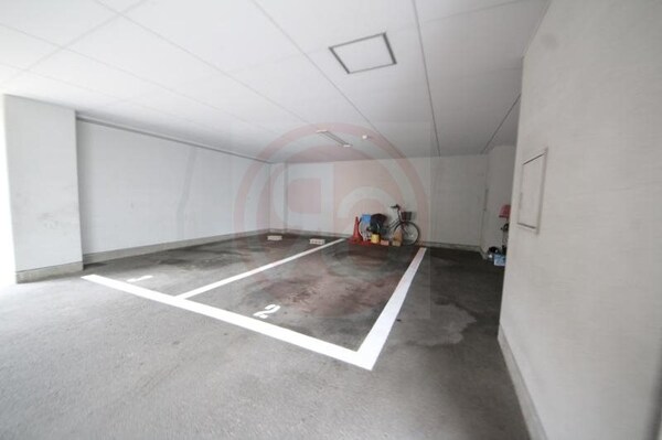 駐車場(駐車場です)