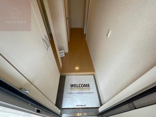 玄関(収納もある玄関です)