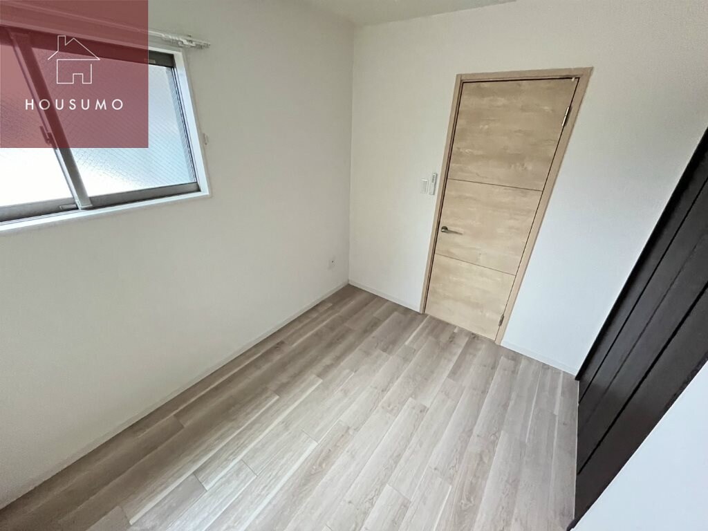 物件内観写真27　(明るい洋室です)