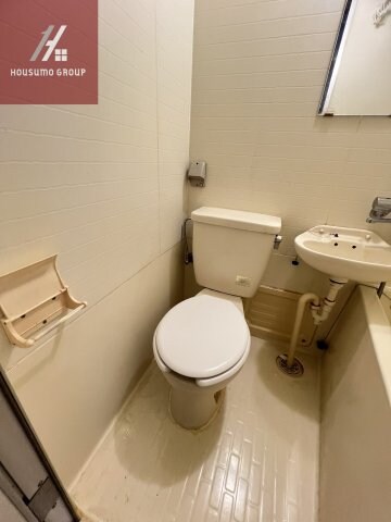 物件内観写真4　(コンパクトで使いやすいトイレです)