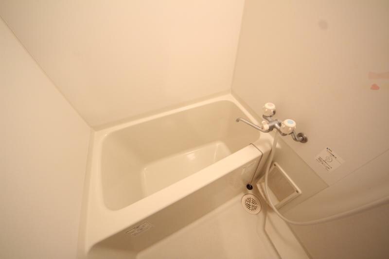 物件内観写真27　(落ち着いた空間のお風呂です)