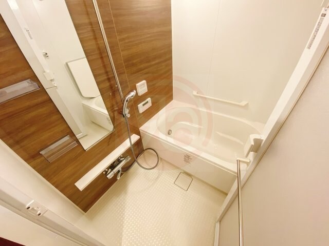 物件内観写真7　(きれいなお風呂です)