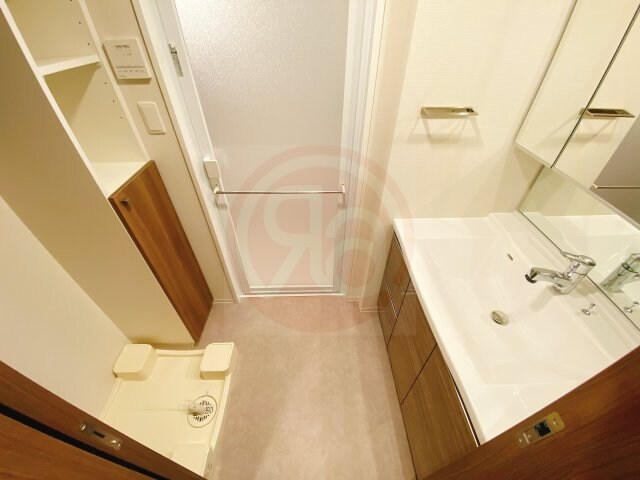 物件内観写真18　(スペースが確保できる洗面所です)