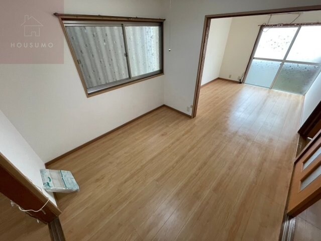 物件内観写真4　(おしゃれなリビングです)