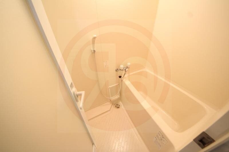 物件内観写真10　(きれいなお風呂です)