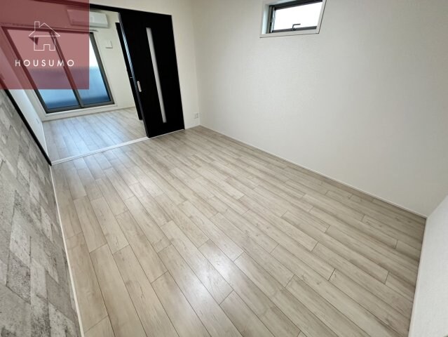 物件内観写真6　(居間です)