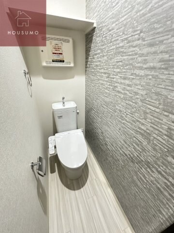 物件内観写真10　(コンパクトで使いやすいトイレです)