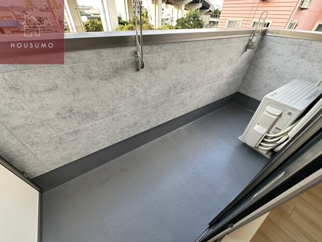 物件内観写真14　(バルコニーがあります)