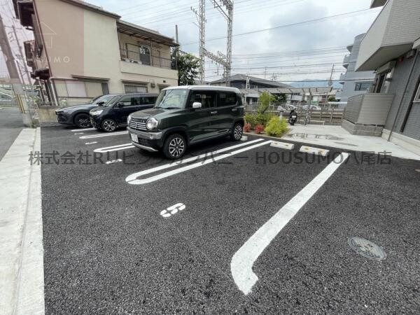 駐車場(駐車スペースもあります)