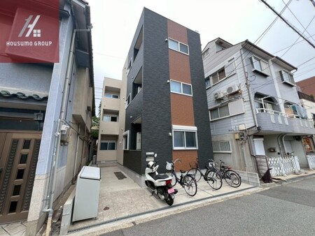 ロイヤルオーク小路外観写真