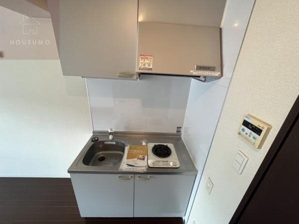 キッチン(コンパクトなキッチンで掃除もラクラク)