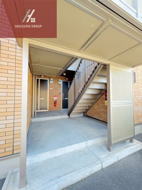 エントランス(清潔なエントランスです)