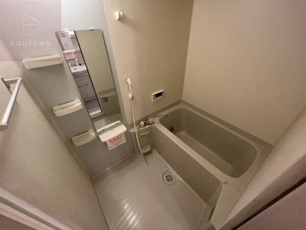 浴室(日々の疲れを癒すお風呂付です)