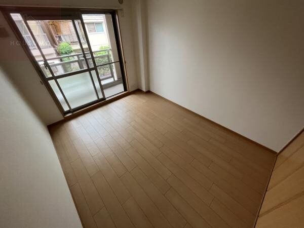 物件内観写真8　(寝室です)