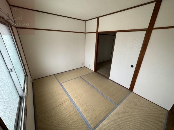和室(フローリングだけでなく、和室もあります)