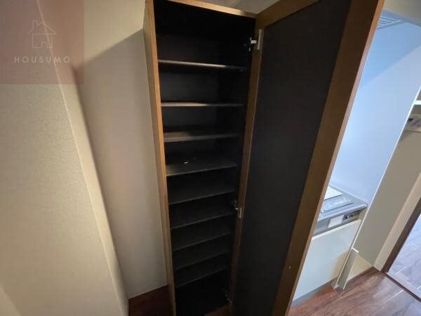 収納(便利な収納スペースです)