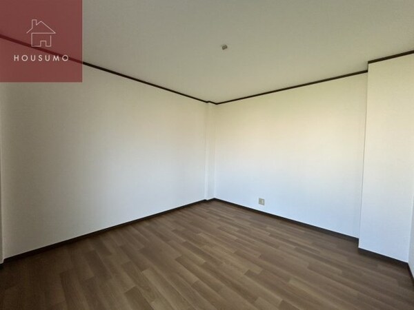 寝室(ゆとりの広さです)