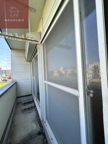 物件内観写真13　(バルコニーがあります)