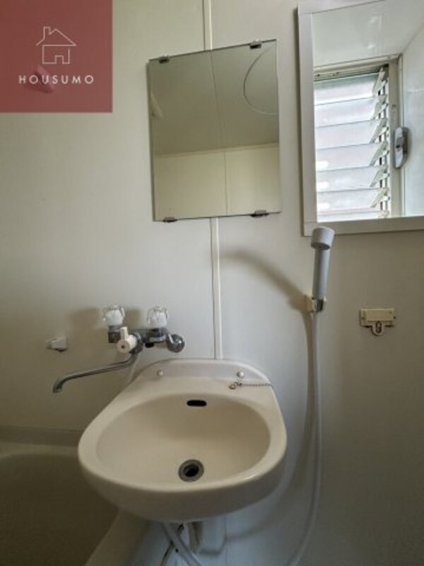 洗面・脱衣所(ゆったりとスペースのある洗面所)