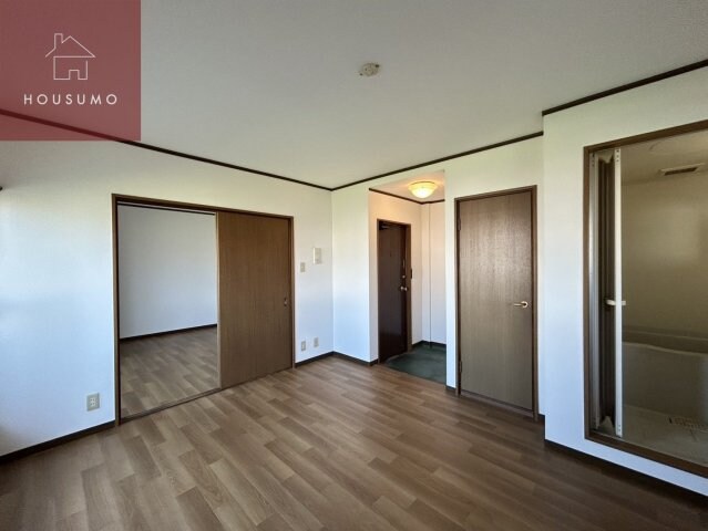 物件内観写真18　(スタンダードな洋室です)