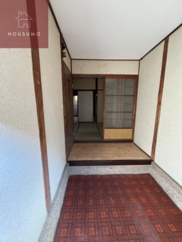 玄関(落ち着いた玄関です)