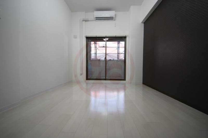 物件内観写真4　(ゆったり過ごせる居間です)