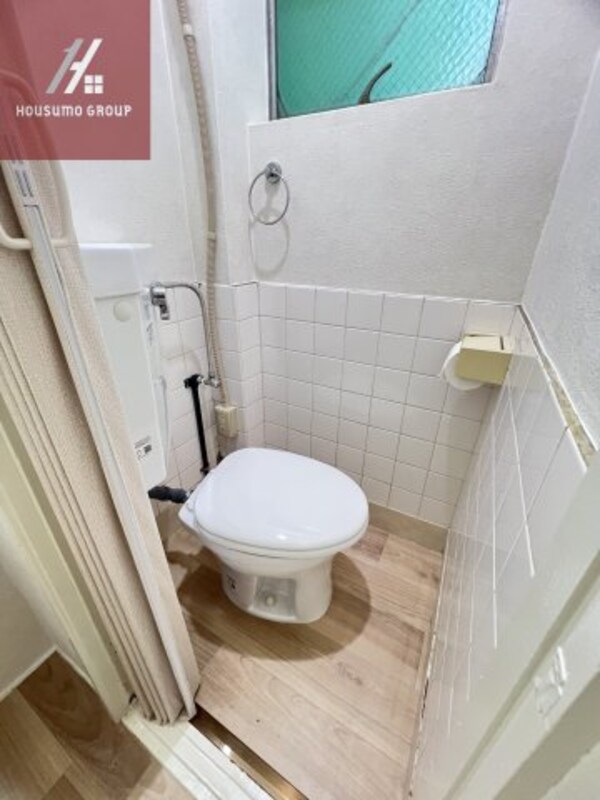 トイレ(落ち着いた色調のトイレです)