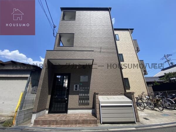 物件外観写真3　(外観もきれいです)