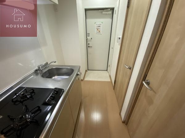 物件内観写真7　(落ち着いた色調の寝室です)