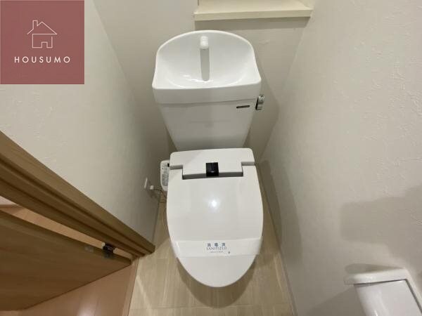 物件内観写真8　(清潔感のあるトイレです)