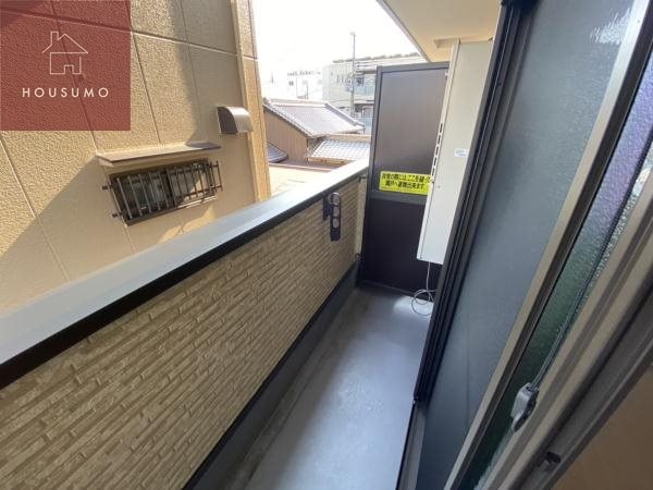 物件内観写真12　(広々としたバルコニーです)